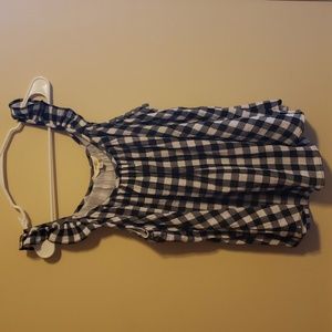 1x Black and white plaid shirt